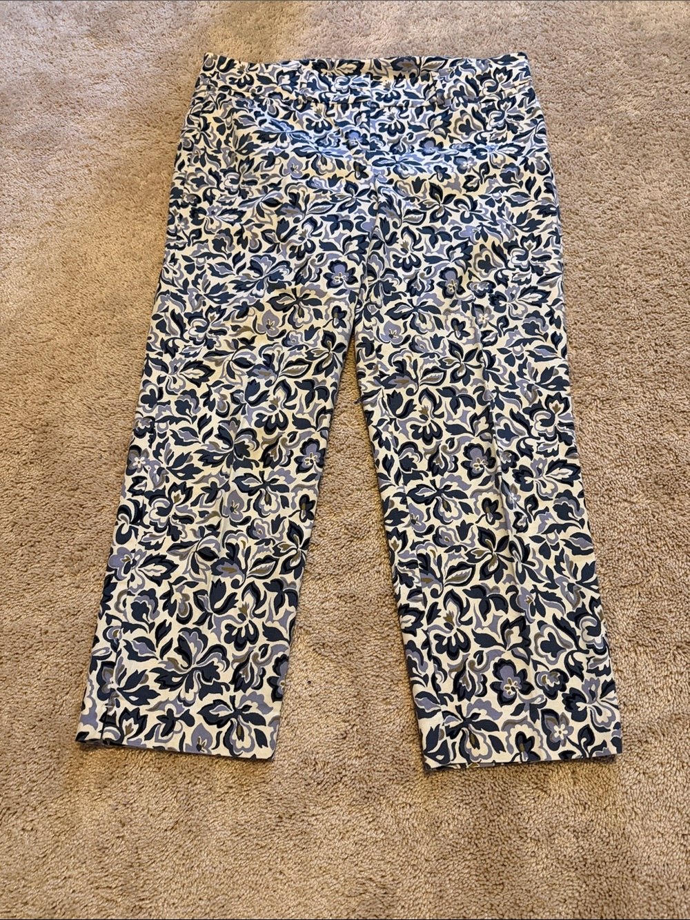 Ann Taylor Navy and White Floral Cropped Pants